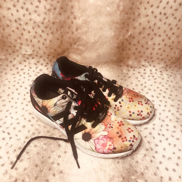 adidas Shoes - Adidas woman’s size 8.5